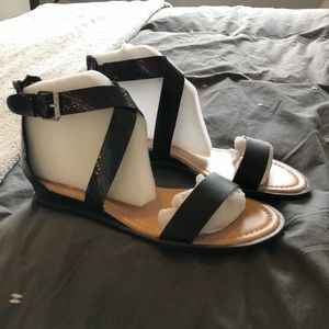 BNWT!! Esprit strappy sandal